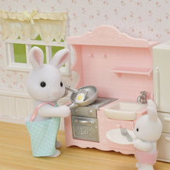 Sylvanian Families Kar Tavşanı Babanın Yemek Pişirme Seti 5678