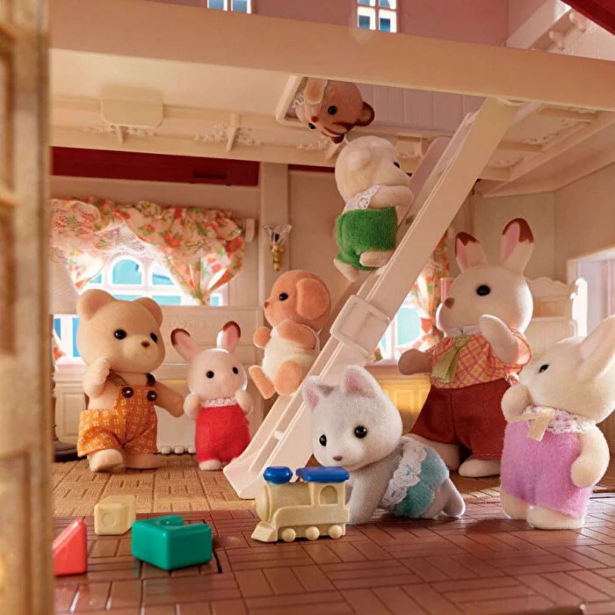 Sylvanian Families Oyun Odalı Işıklı Şehir Evi