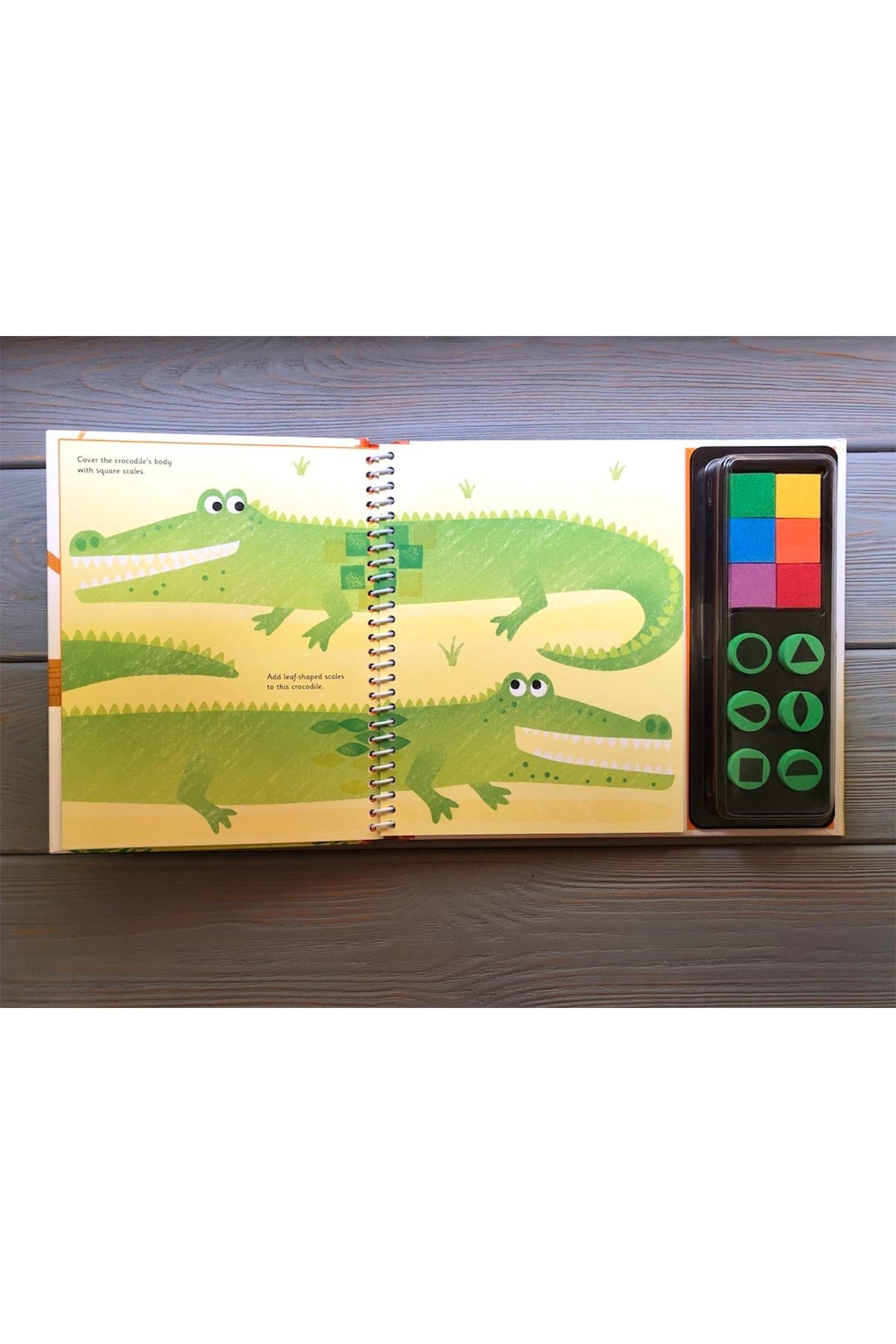 The Usborne  Rubber Stamp Activities Animals