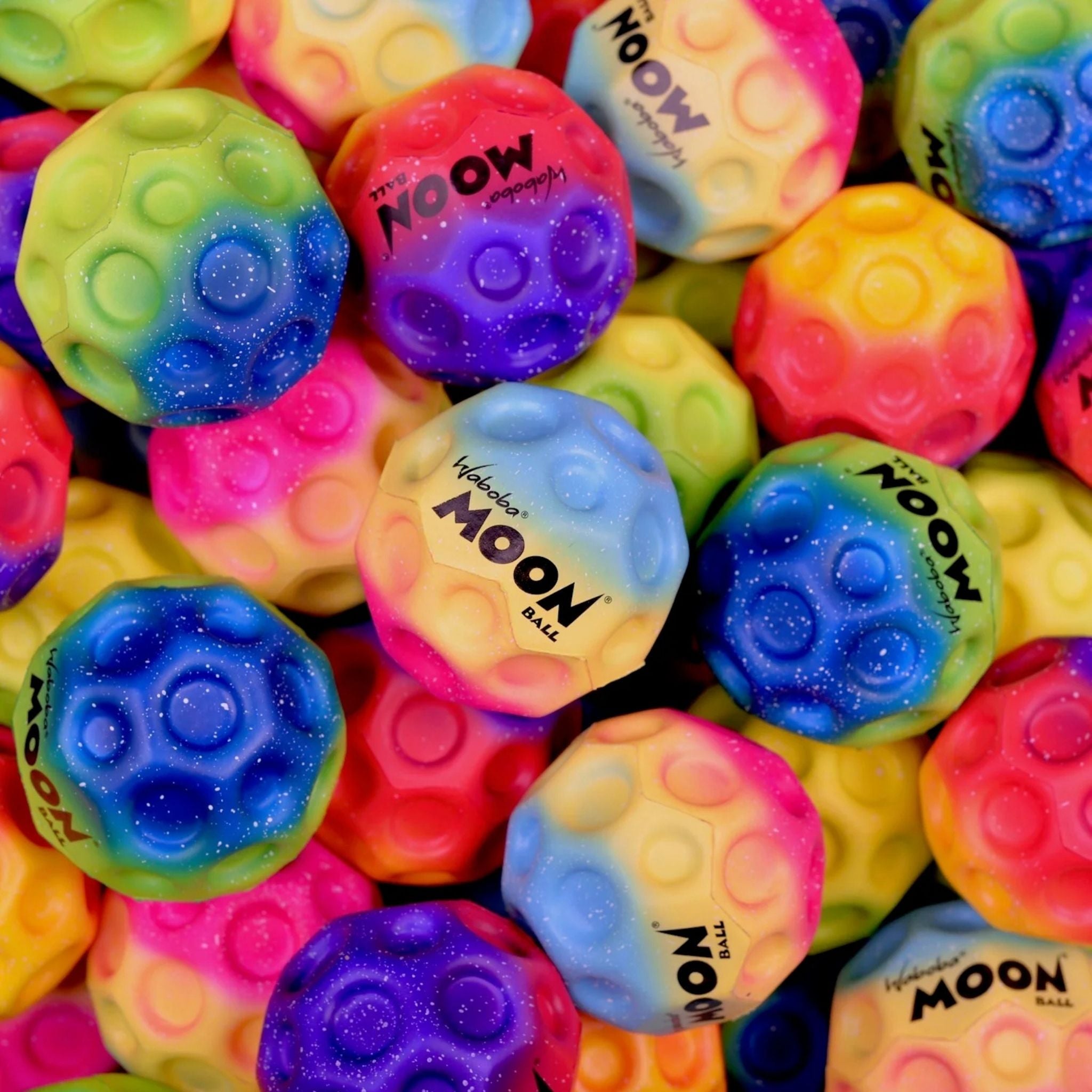Waboba Rainbow Moon Ball Top Mor Kırmızı Sarı